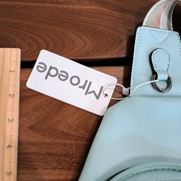 Light Green Crossbody Bag - Picture 3 of 8